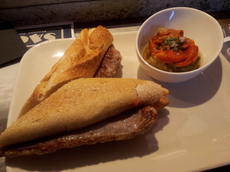 Bocadillo de butifarra blanca